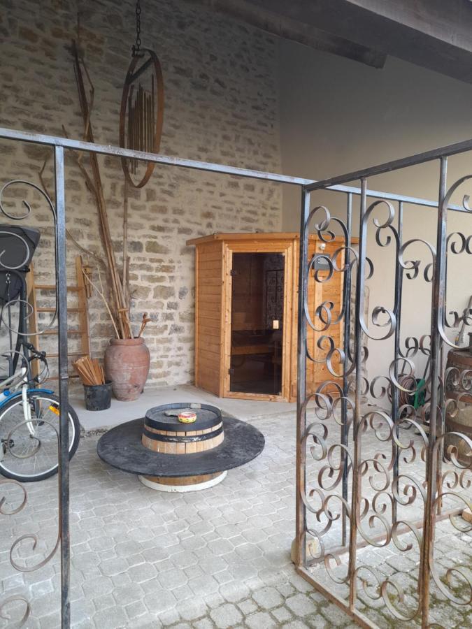 Apartamento Le Vieux Pressoir Saint-Germain-lès-Arlay Exterior foto