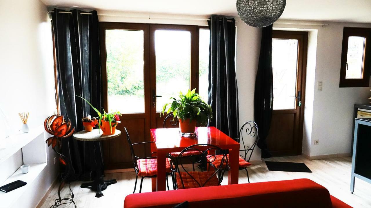 Apartamento Le Vieux Pressoir Saint-Germain-lès-Arlay Exterior foto