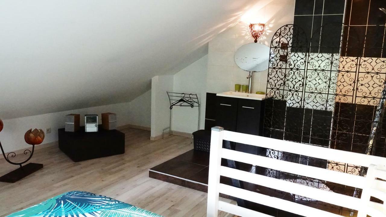 Apartamento Le Vieux Pressoir Saint-Germain-lès-Arlay Exterior foto