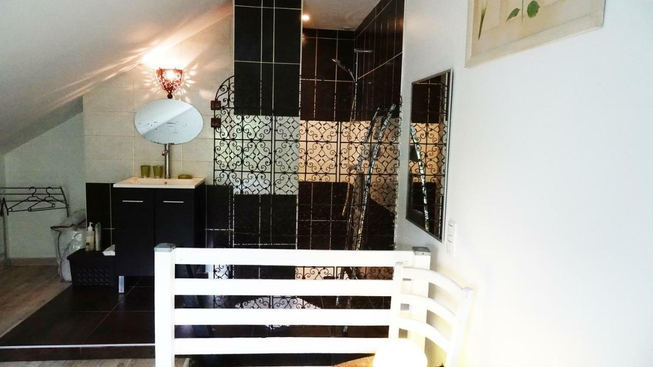 Apartamento Le Vieux Pressoir Saint-Germain-lès-Arlay Exterior foto
